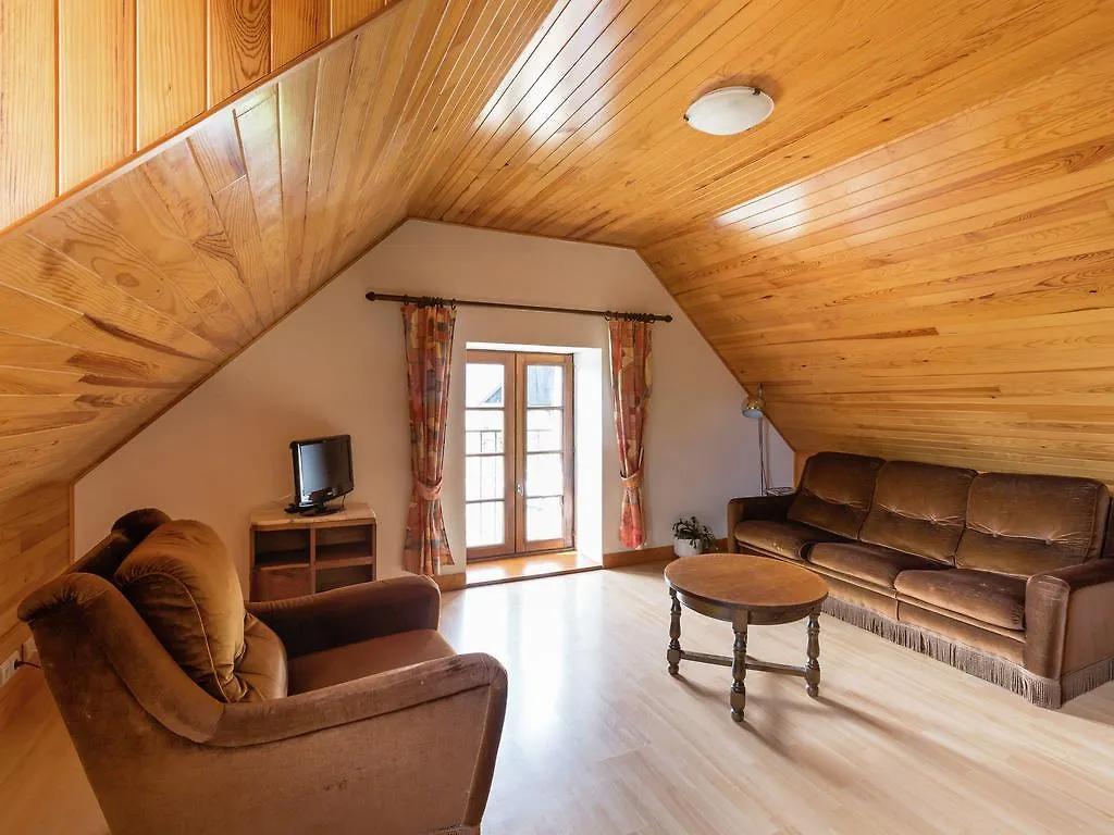 Holiday Home With Enclosed Garden Pont-Croix フランス
